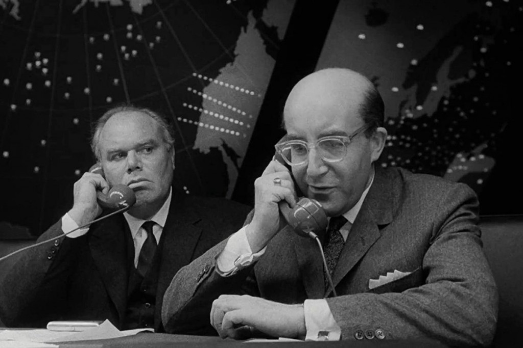 Muffley discussing the end of the world with a drunk Soviet premier - Dr Strangelove